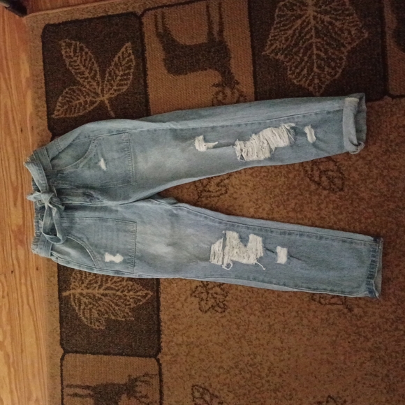 Jeans - Picture 2 of 4